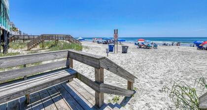 Abernethy Cottage - Three Bedroom, Two Bath Second Row Beach House