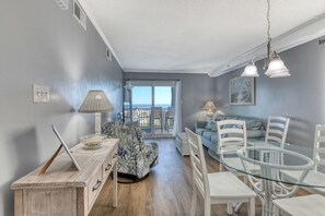 Smart TV, DVD player