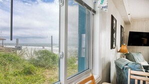 Interior - Beach House 109 - Two Bedroom, Two Bath Oceanfront Condo (Garden City Beach)