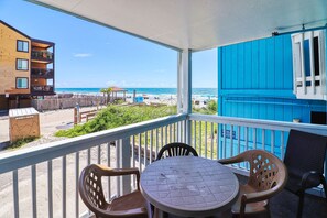 Outdoor dining - Beach House 110, two-bedroom, two-bath ocean-view condo (Garden City Beach)