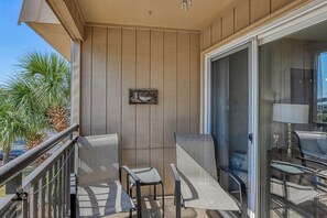 Property grounds - Inlet Pointe 30 Inlet front condo with pool, fishing dock and Walk to beach (Garden City Beach)