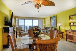 Interior - Surfmaster 1006 -  One-bedroom, one-and-a-half-bath oceanfront condo (Garden City Beach)
