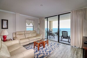 DVD player, stereo - Surfmaster 1106 - One-bedroom, one-and-a-half-bath oceanfront condo (Garden City Beach)