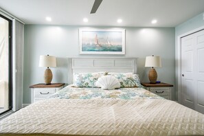 3 bedrooms, iron/ironing board, WiFi, bed sheets - Surfmaster 1108 - Three-bedroom, three-bath oceanfront condo (Garden City Beach)