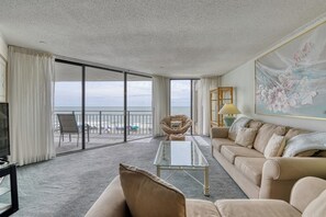 DVD player, stereo - Surfmaster 205 - Two-bedroom, two-bath oceanfront condo (Garden City Beach)
