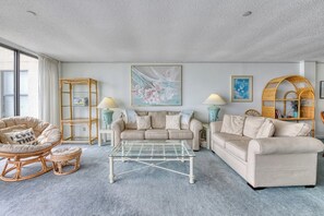DVD player, stereo - Surfmaster 205 - Two-bedroom, two-bath oceanfront condo (Garden City Beach)
