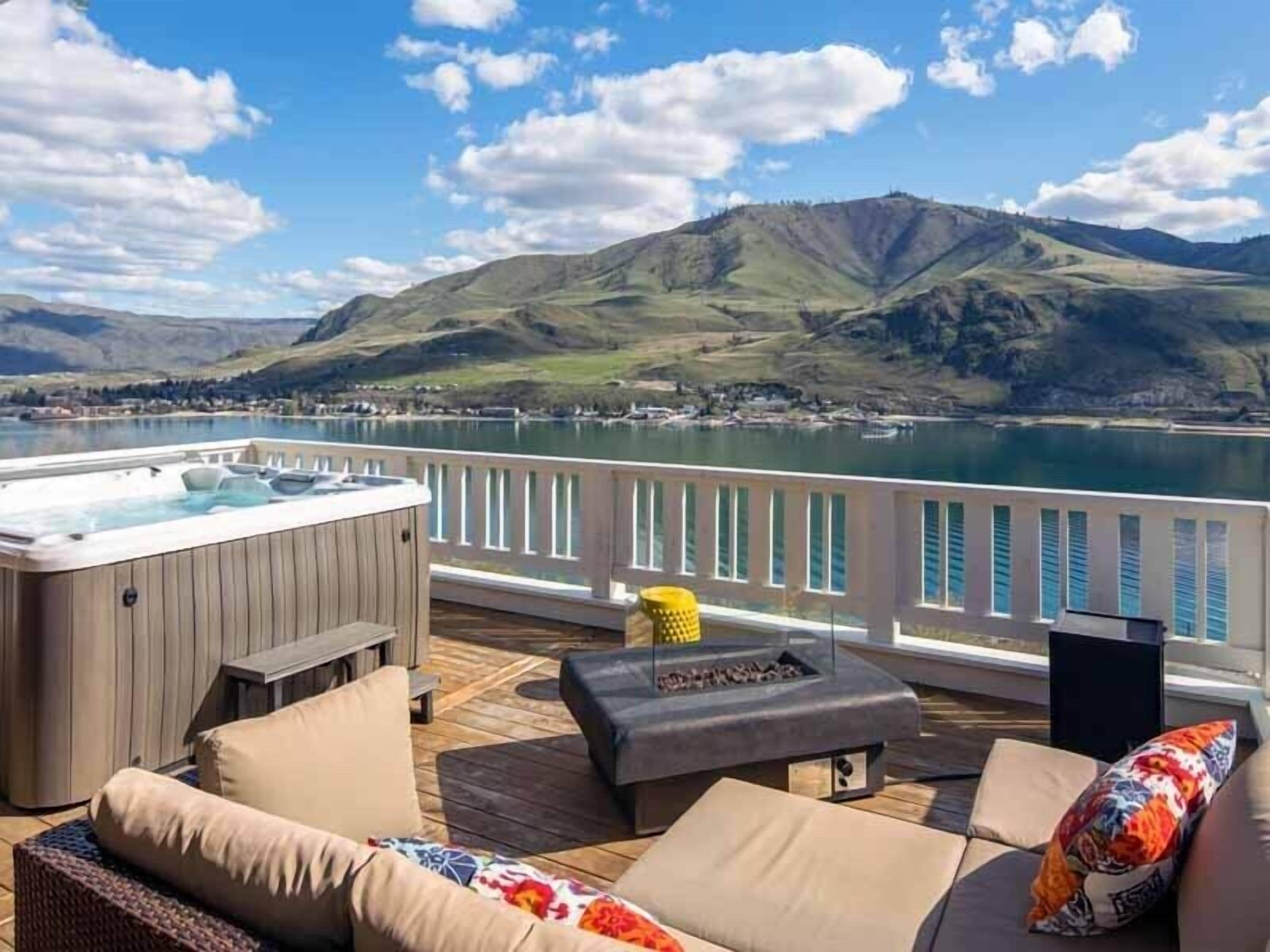 Raven`s View at The Lookout at Lake Chelan