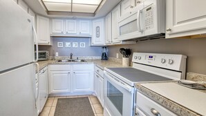 Unclassified image, 3 of 31, button - Surfmaster 606 - One Bedroom, One 1/2 Bath Oceanfront Condo (Garden City)