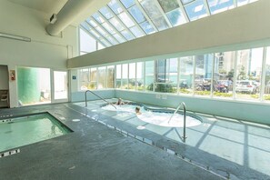 Piscine intérieure, piscine chauffée