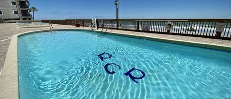 屋内プール、温水プール