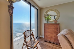 Interior - Surfmaster 904 - Two-bedroom, two-bath oceanfront condo with pools (Garden City Beach)