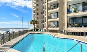 Pool - Surfmaster 904 - Two-bedroom, two-bath oceanfront condo with pools (Garden City Beach)