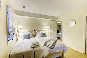 4 Schlafzimmer, Schreibtisch, Reisekinderbett, kostenloses WLAN