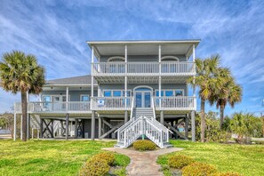 Exterior - Moonlighting Whole House - Eight Bedroom Eight Bath Home w/pool (Myrtle Beach)