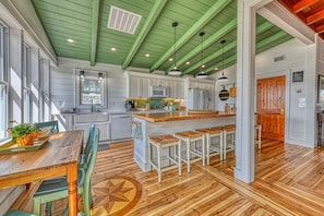 Dining - Murray's Inlet Shack - Four Bedroom, Three 1/5 Bath with huge private pool (Garden City Beach)