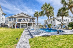 Pool - Murray's Inlet Shack - Four Bedroom, Three 1/5 Bath with huge private pool (Garden City Beach)