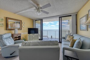 DVD-spiller og stereoanlegg