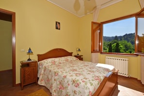 Family Villa, 6 Bedrooms, Mountainside (Villa Medicina)