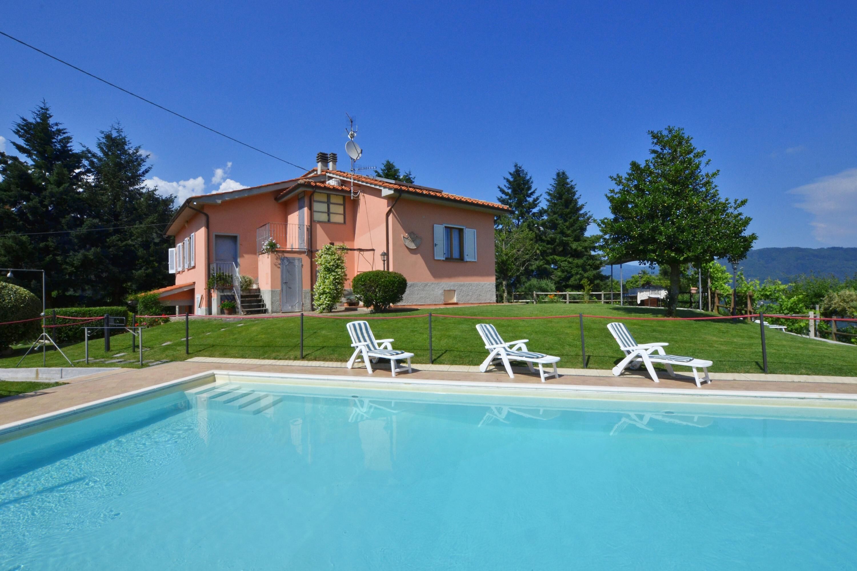 Villa Familiale, 6 chambres, côté montagne (Villa Medicina) | Piscine privée