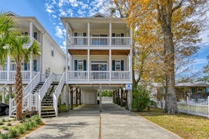 Exterior - Z's Retreat - Four-bedroom, Three & 1/2 Bath Duplex with Private Pool (Garden City Beach)
