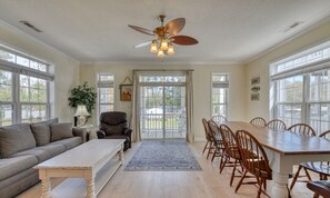 Dining - Z's Retreat - Four-bedroom, Three & 1/2 Bath Duplex with Private Pool (Garden City Beach)