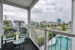 Property grounds - Sandy Shores II 218 - Two Bedroom, Two Bath Condo in Ocean View Complex (Garden City Beach)