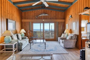 TV, DVD player - Sanderling - Quaint Oceanfront Four Bedroom, Two Bath Home in GCB (Garden City Beach)