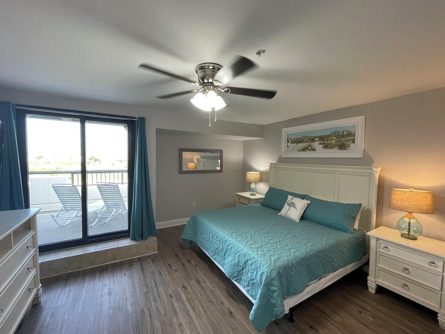 4 chambres, fer et planche à repasser, Wi-Fi gratuit, draps fournis