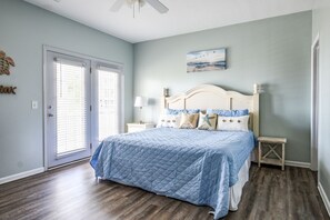 7 habitaciones, tabla de planchar con plancha, wifi y ropa de cama 