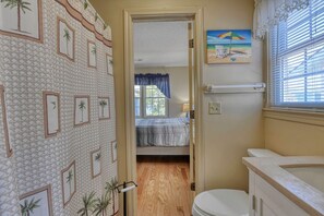 Shower, towels