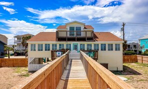 Exterior - Thomas House - Six Bedroom, Three Bath Oceanfront Home (Garden City Beach)