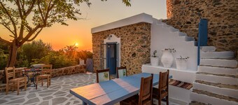 The Aegean blue country house Old Milos