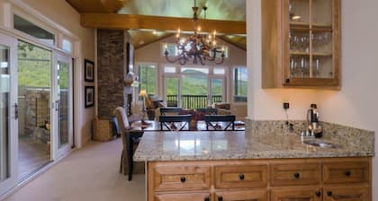 Amazing Mountain Views from this wonderful Old Edwards Club Condo