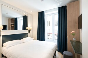 Superior Double Room | In-room safe, desk, blackout drapes, soundproofing