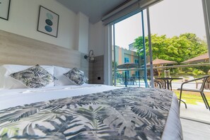 高级双人房 | 免费 WiFi、床单