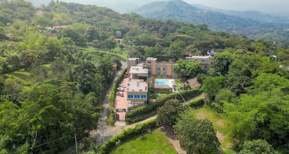 Hotel Natural Hill's by H&R