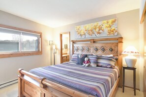 2 habitaciones, escritorio, tabla de planchar con plancha y wifi 