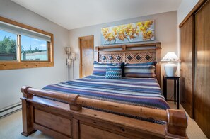 2 Schlafzimmer, Schreibtisch, Bügeleisen/Bügelbrett, WLAN