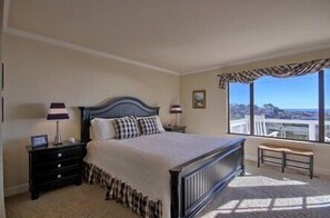 3 bedrooms, WiFi, bed sheets - Casa Coventry on Happy Hill (Cambria)