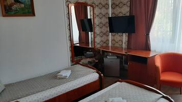 1 chambre, bureau, fer et planche Ă repasser, Wi-Fi gratuit