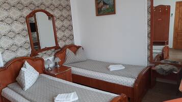 1 chambre, bureau, fer et planche Ă repasser, Wi-Fi gratuit