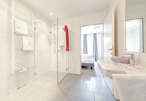 Een douche, een haardroger