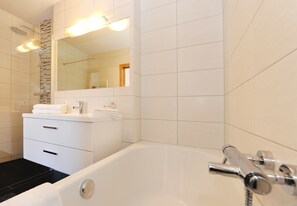 Bathtub, hair dryer
