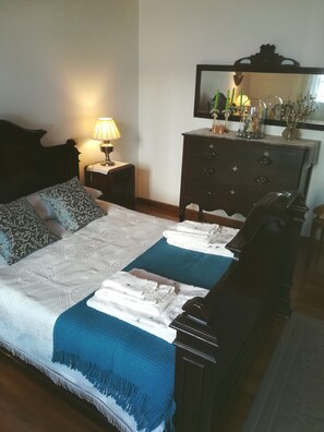 2 Schlafzimmer, Bügeleisen/Bügelbrett, kostenloses WLAN, Bettwäsche