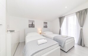 6 Schlafzimmer, Bügeleisen/Bügelbrett, WLAN, Bettwäsche