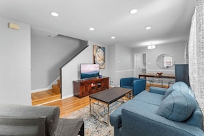 Smart TV, offices