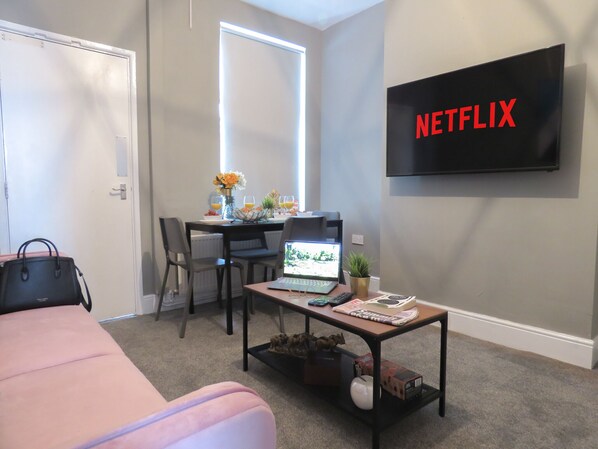 Business House | Living area | TV