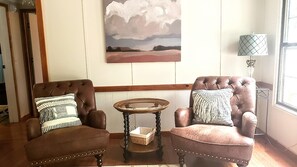 Interior - A Charming Country Cottage Nestled in the Woods (Hopkins)