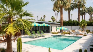 Alberca al aire libre 