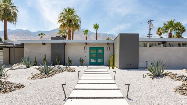 Property grounds - Plum Guide - Smoketree (Palm Springs)